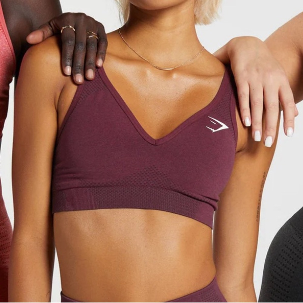 Gymshark Vital Seamless 2.0 V Neck Sports Bra - Baked Maroon Marl